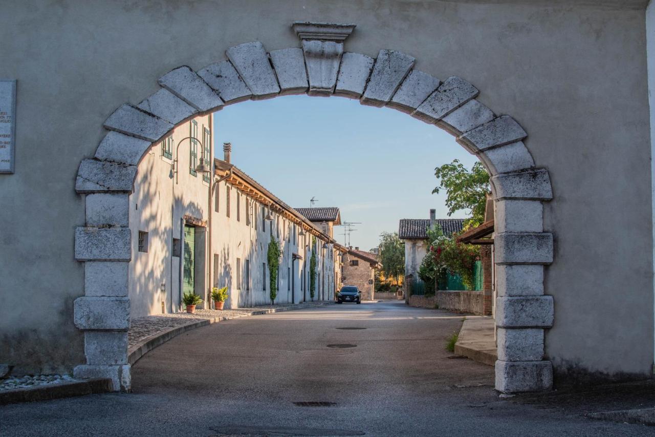 Tal Borc Villa San Vito al Torre Kültér fotó